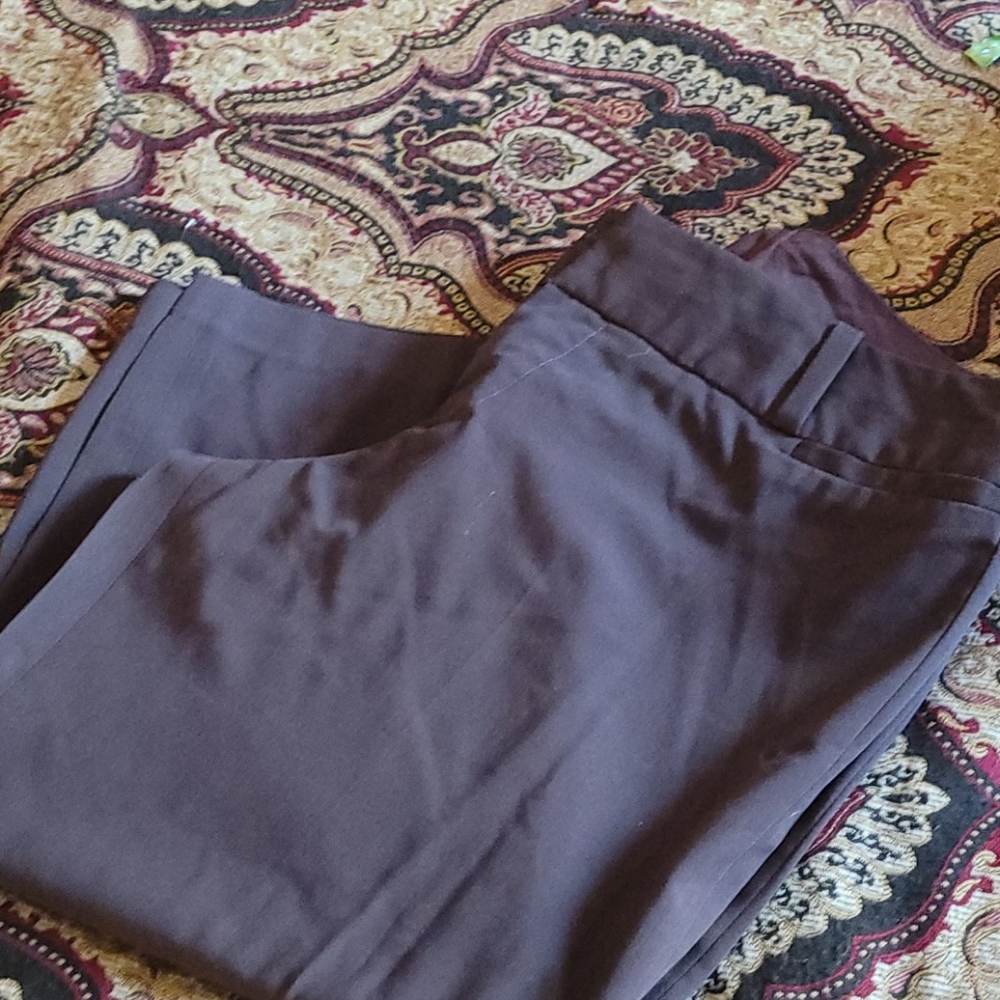 Capri pants